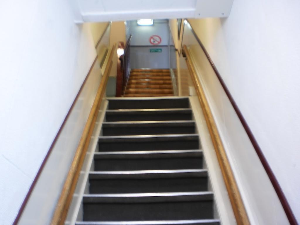 Hostel Pension Tivoli โกรนิงเงน ภายนอก รูปภาพ