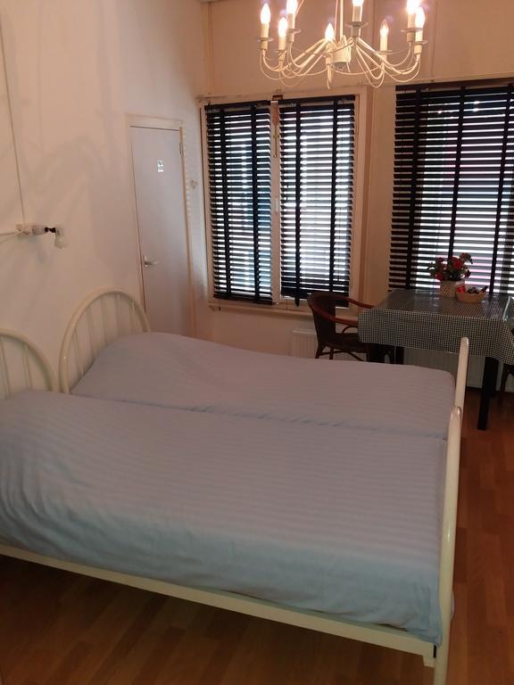 Hostel Pension Tivoli โกรนิงเงน ภายนอก รูปภาพ