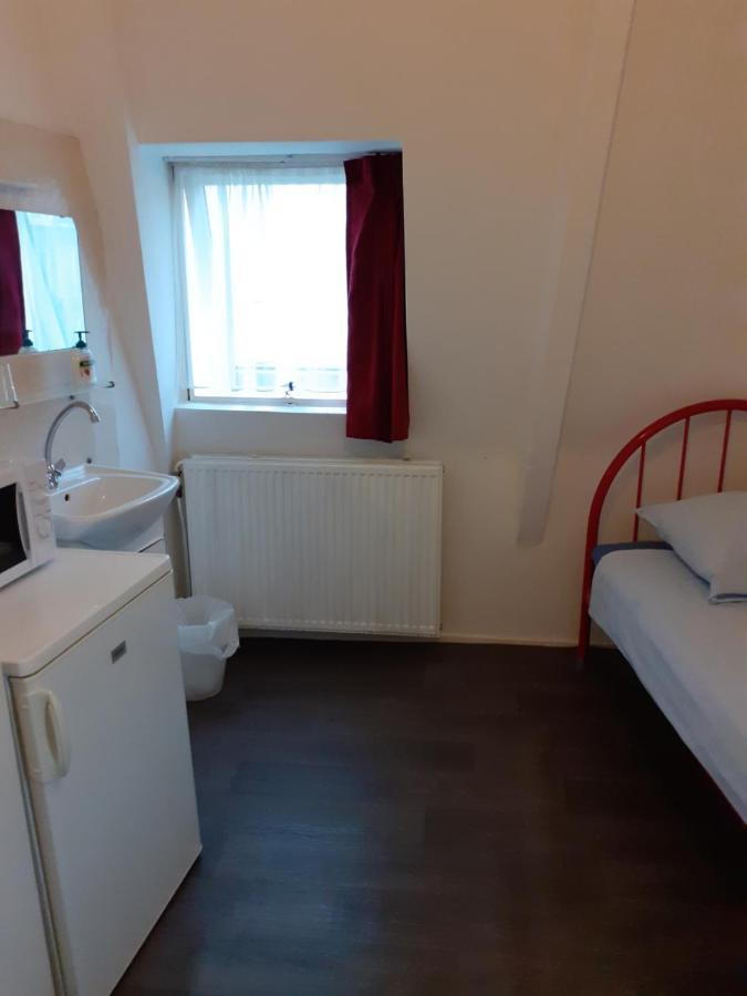 Hostel Pension Tivoli โกรนิงเงน ภายนอก รูปภาพ